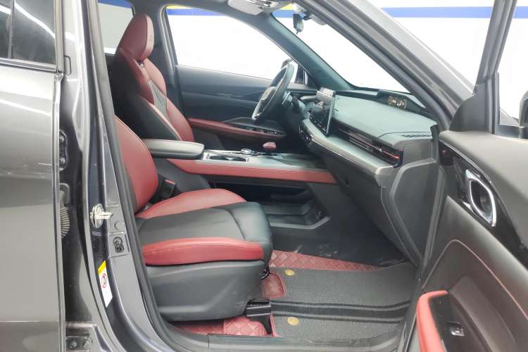 Used Oshan Z6 2023 Blue Whale 1.5T DCT Smart Luxury Model
