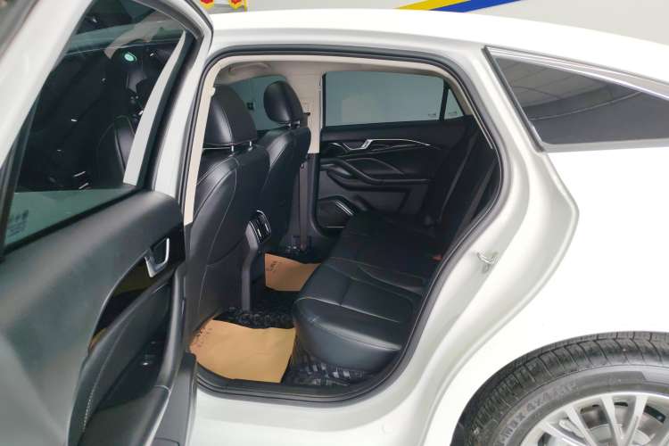 Used Bestune B70 2025 Dragon Edition 1.5T Enjoyment Model
