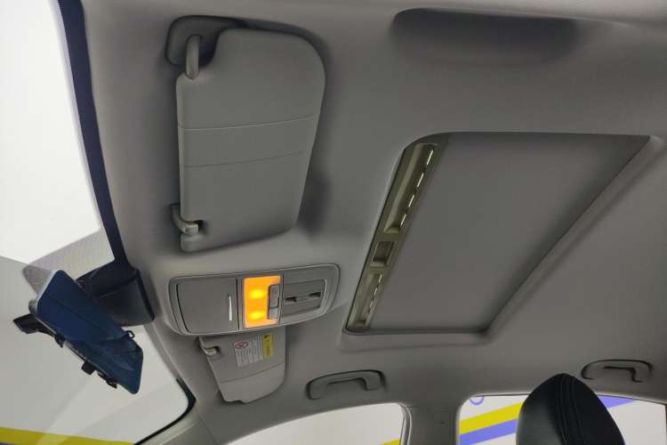 Used Roewe i5 2021 1.5L CVT Platinum Edition