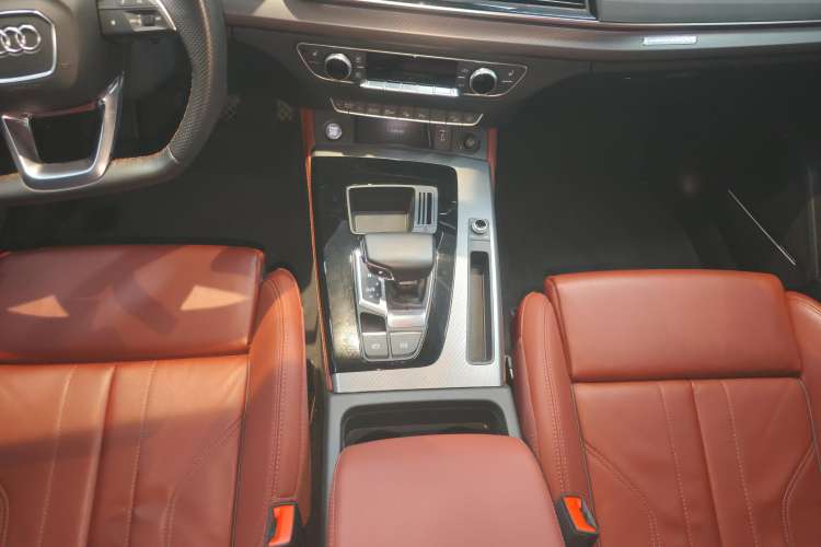 Used Audi Q5L 2022 45T Luxury Dynamic Model
