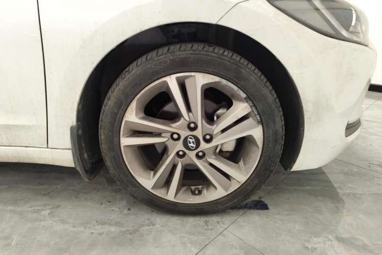 Used Hyundai Elantra 2016 1.6L Automatic ZhiXuan – Elite Version
