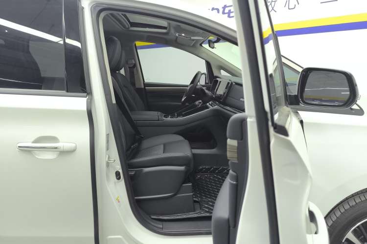 Used GAC Trumpchi M8 2023 Lingxiu Series 390T Luxury Edition
