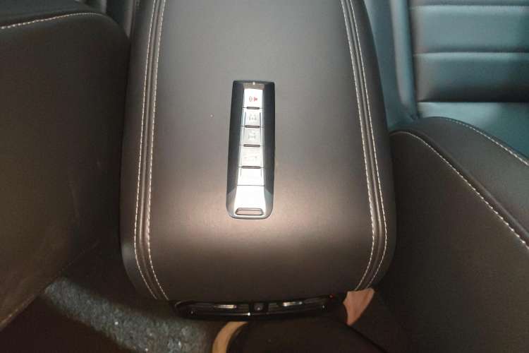 Used Wey VV5 2021 1.5T Two-Wheel Drive Smart Pioneer
