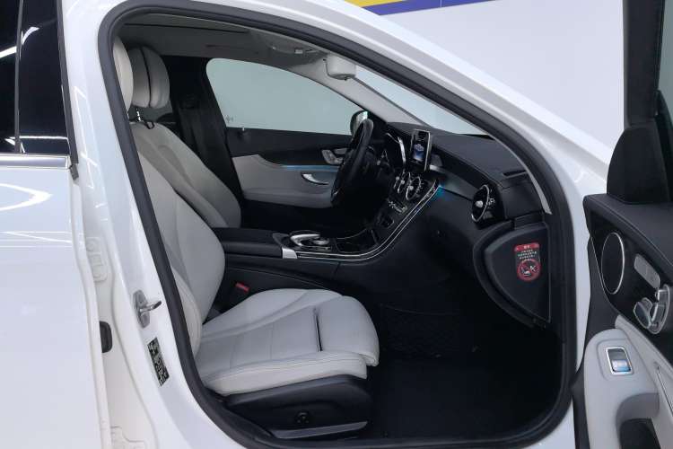 Used Mercedes-Benz C-Class 2017 Facelift C 200 L 4MATIC Sport Edition