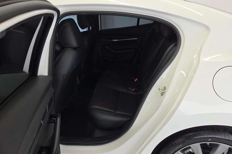 Used Mazda Mazda 3 Axela 2023 2.0L Automatic Zhiya Edition
