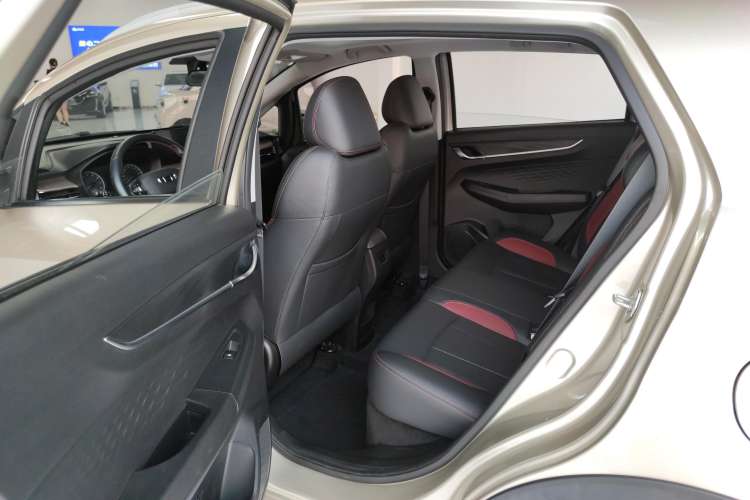 Used Geely Auto Vision X3 2021 PRO 1.5L CVT Deluxe Model
