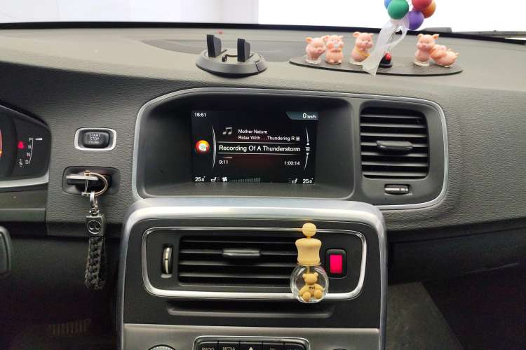 Used Volvo S60 2016 S60L T4 Zhiyuan Edition
