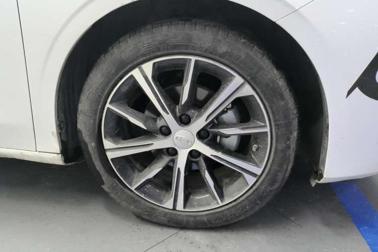 Used Geely Auto Emgrand 2023 4th Generation Champion Edition 1.5L CVT Prestige Model
