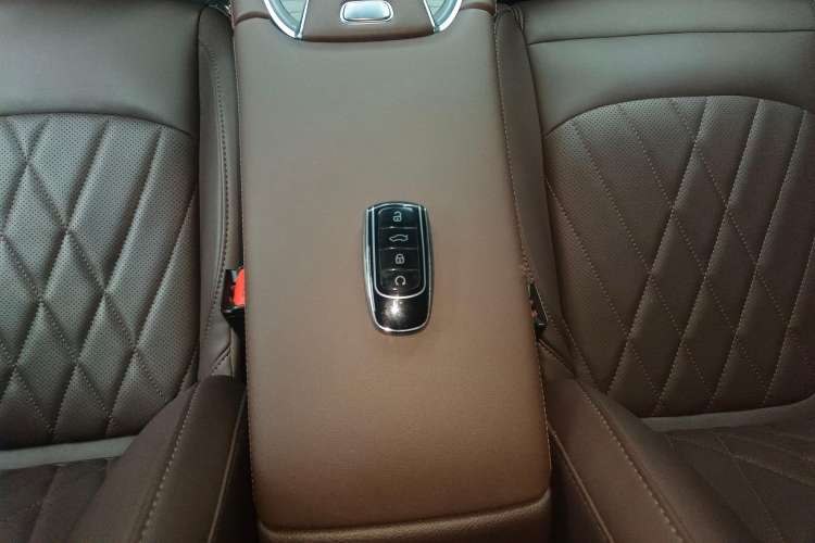 Used Chery Tiggo 8 PRO 2024 Champion Edition 390T Two-Wheel Drive Peak Version 5 Seats
