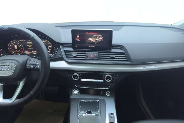 Used Audi Q5L 2020 Updated 40 TFSI Prestige Fashion Edition
