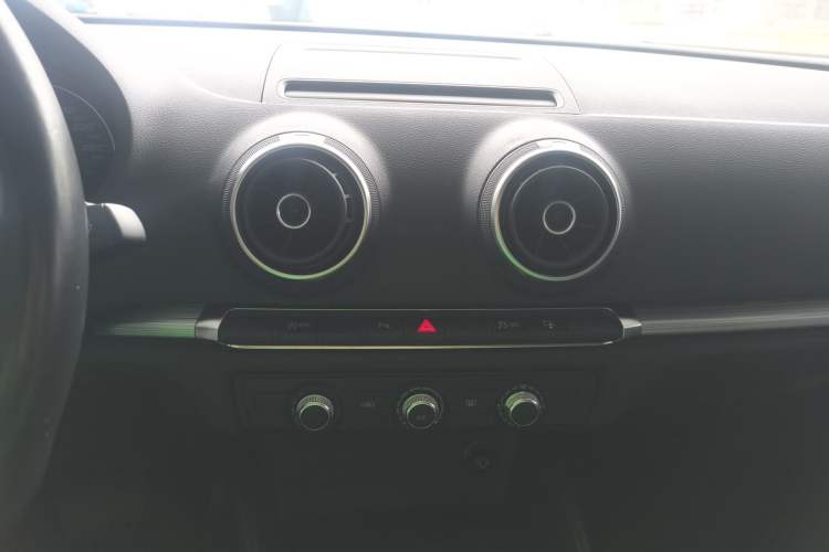 Used Audi A3 2015 Limousine 35 TFSI Millionth Anniversary Intelligent Leading Model
