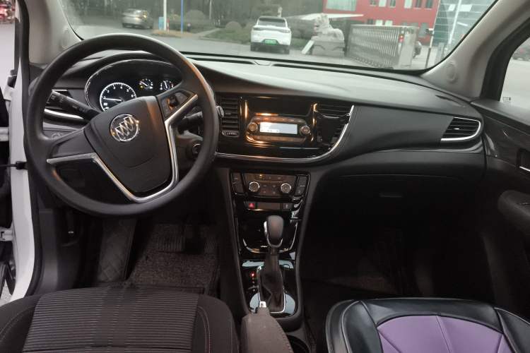 Used Buick Encore 2016 18T Automatic Two-Wheel Drive Urban Leading Edition
