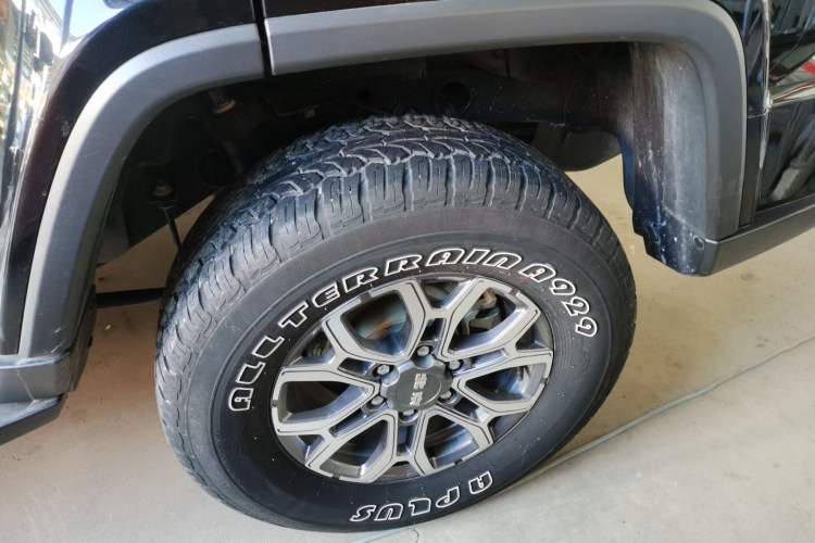 Used Beijing Auto BJ40 2020 2.0T Automatic Four-Wheel Drive Urban Hunter Edition Prestige Version
