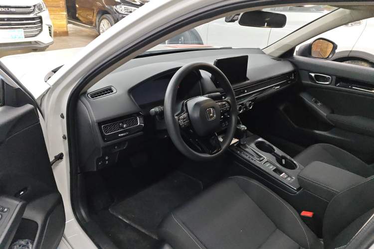 Used Honda Civic 2022 240TURBO CVT Dynamic Edition
