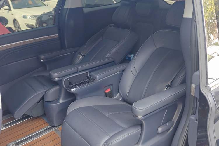 Used GAC Trumpchi M8 2021 Lingxiu Series 390T Deluxe Edition
