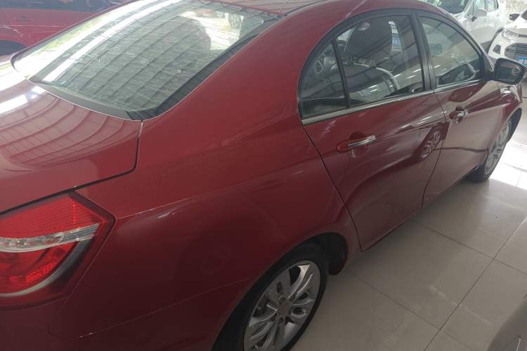 Used Geely Auto Emgrand 2016 Sedan 1.5L CVT Upward Version
