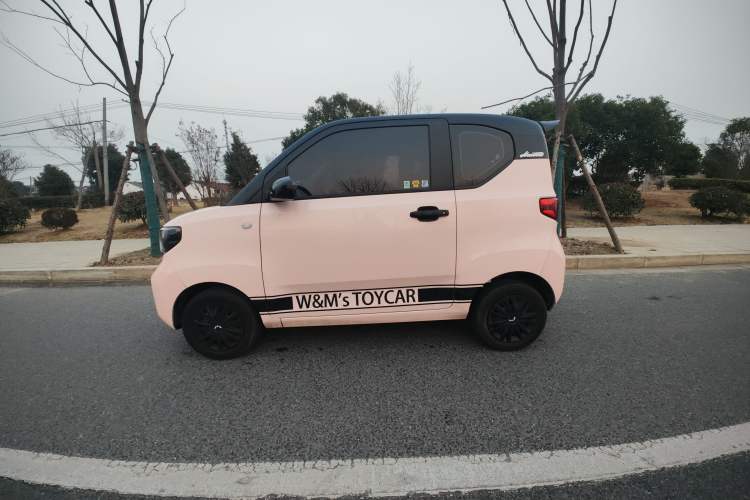 Used Wuling Hongguang MINIEV 2022 Macaron Premium Model – Lithium Iron Phosphate