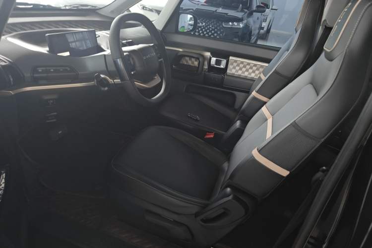 Used Baojun KiWi EV 2021 Designer Lithium Iron Phosphate
