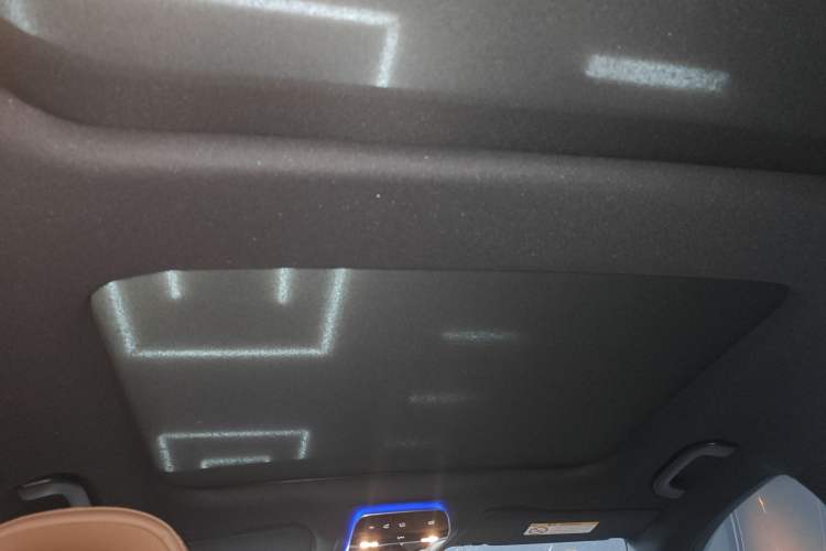 Used Mercedes-Benz E-Class 2024 Facelift E 300 L Luxury Edition
