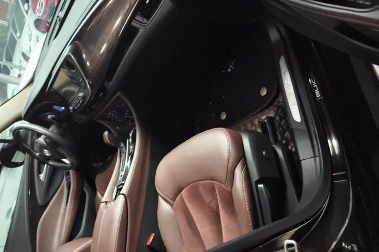 Used Buick Envision 2017 28T Four-Wheel Drive Elite Model
