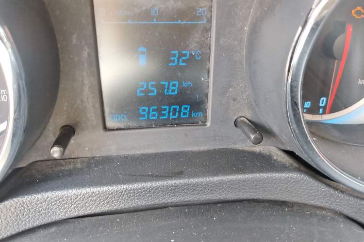 Used Changan CS35 2014 1.6L Manual Luxury Model China IV Standard
