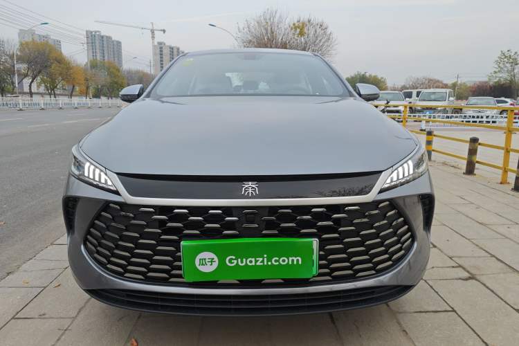 Used BYD Qin PLUS 2025 DM-i Smart Drive 55KM Leading Model
