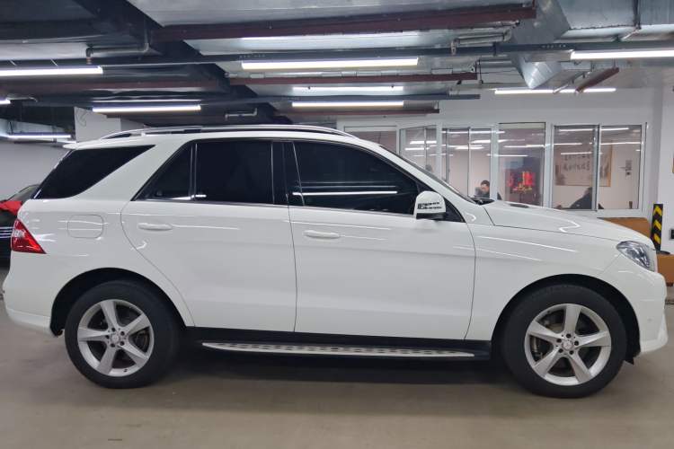 Used Mercedes-Benz M-Class 2014 ML 320 4MATIC