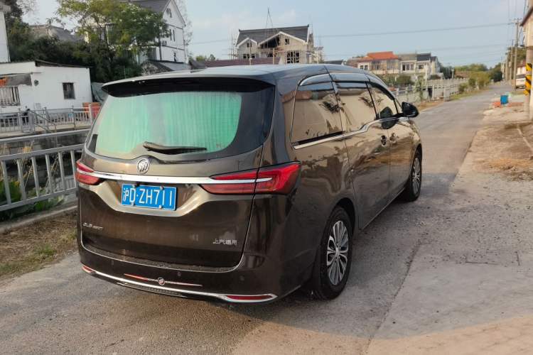 Used Buick GL8 2022 Land Cruiser Executive Class 652T Comfort Model
