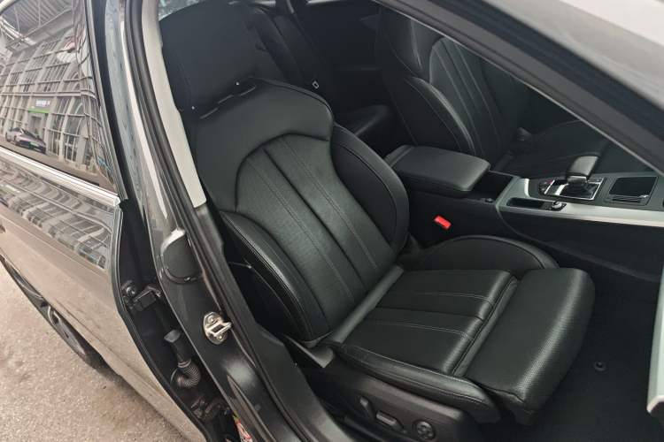 Used Audi A4L 2020 40 TFSI Fashion Dynamic Model