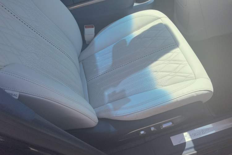 Used Buick GL8 2022 Avenir Avia Four-Seat Prestige Edition
