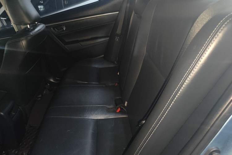 Used Toyota Corolla 2018 Dual-Engine 1.8L E-CVT Smart Edition
