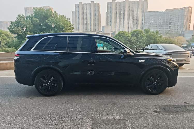 Used Li Auto L8 2023 Pro Model