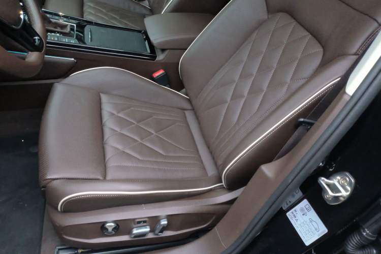 Used Volkswagen Phideon 2021 380TSI Luxury Edition
