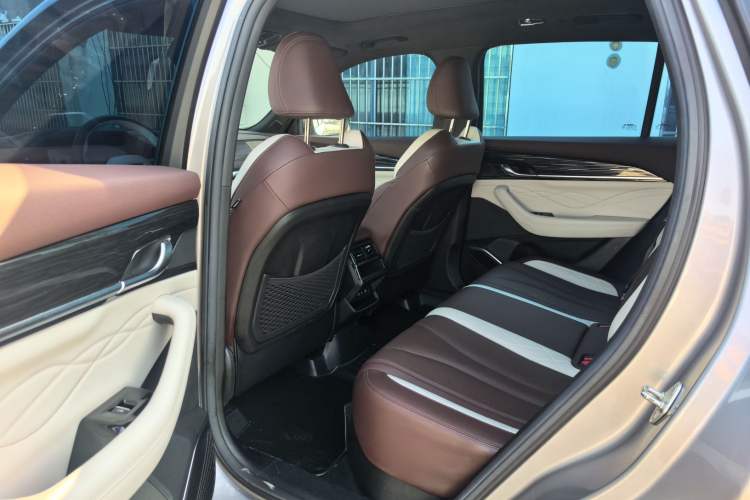 Used Geely Auto Monjaro L 2021 2.0TD DCT EVO Two-Wheel Drive Prestige Version
