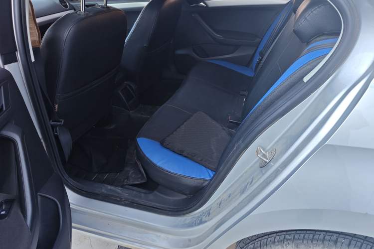 Used Volkswagen Jetta 2015 Zhuihui Edition 1.6L Manual Comfort Model
