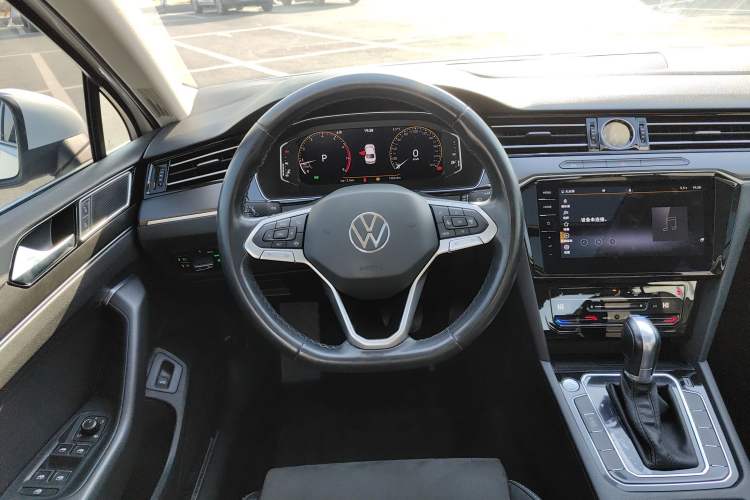 Used Volkswagen Magotan 2020 330TSI DSG Luxury Edition
