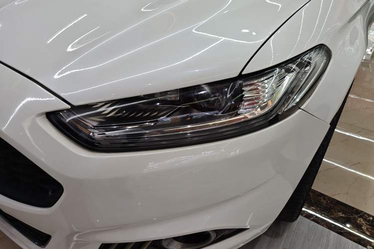 Used Ford Mondeo 2013 2.0L GTDi 200 Luxury Model