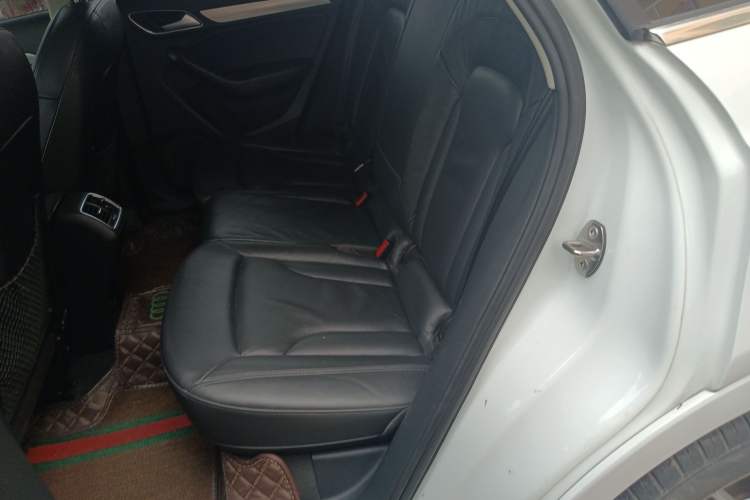 TDK.VehicleDetails.img