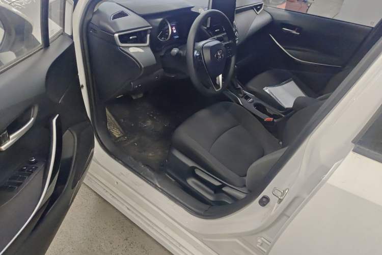 Used Toyota Corolla 2021 Dual-Motor 1.8L E-CVT Elite Edition