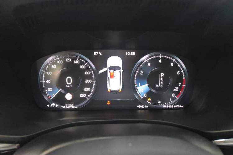 Used Volvo XC60 2019 T5 4x4 Zhiyuan Edition China VI Standard
