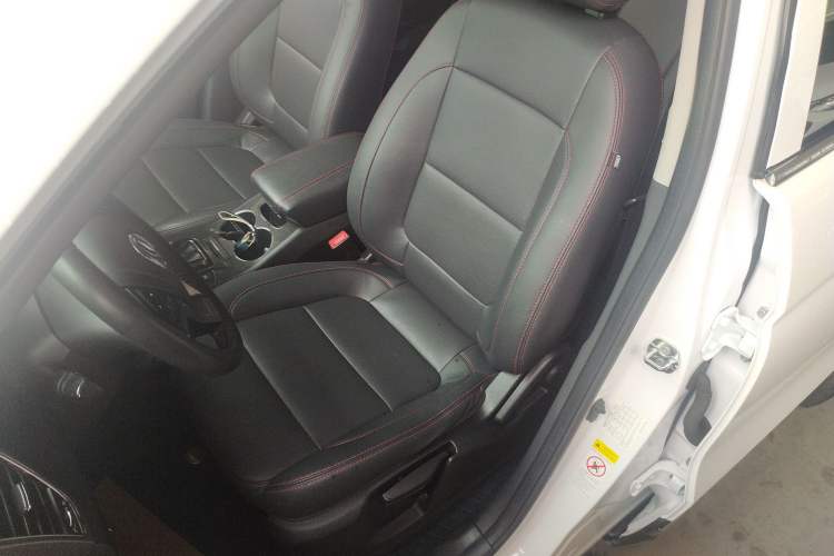 Used Changan CS75 2017 Shangkui Edition 1.5T Automatic Fengxiang Model
