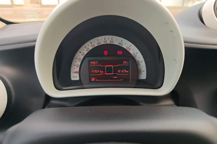 Used  forfour 2016 1.0L 52 kW Dynamic Edition
