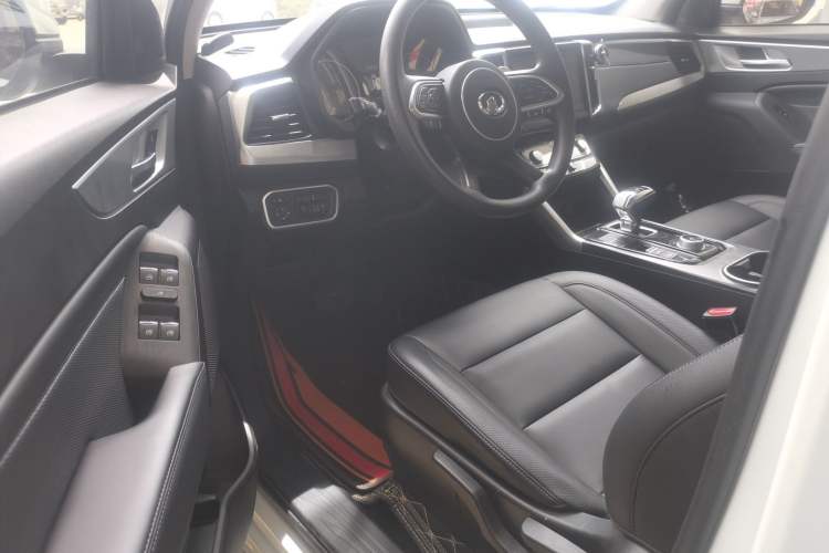 Used Great Wall Poer 2021 2.0T Commercial Version Automatic Diesel 4x4 Elite Long-Box GW4D20M
