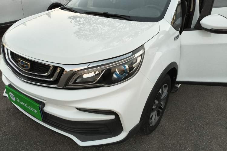 Used Geely Auto Vision X3 2019 Upgraded Model 1.5L Manual Luxury Version
