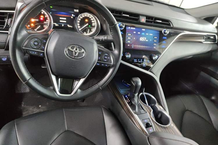 Used Toyota Camry 2019 2.0G Luxury Edition China VI Standard