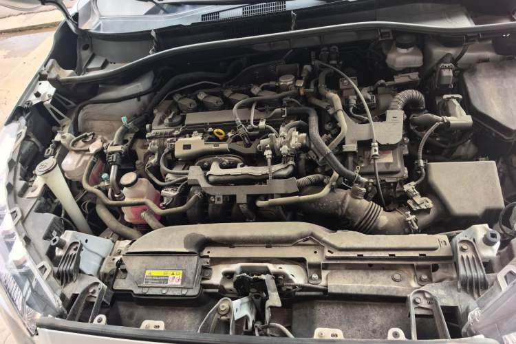 Used Toyota FRONTLANDER 2023 2.0L Smart Electric Hybrid Dual-Engine Deluxe Version
