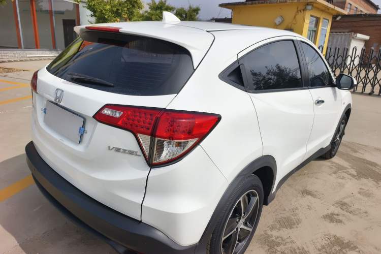 Used Honda Vezel 2020 1.5L CVT Pioneer Edition
