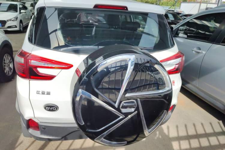 Used BYD Yuan 2017 1.5L Automatic Cool & Connected Model
