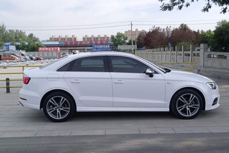 Used Audi A3 2020 Limousine 35 TFSI Fashion Edition China VI Emission Standard
