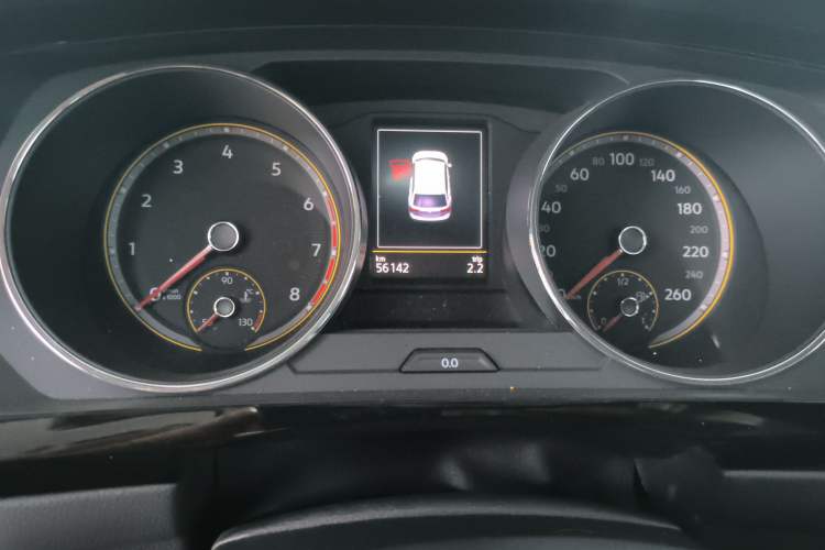 Used Volkswagen Tiguan L 2021 330TSI Automatic Two-Wheel Drive Smart Edition
